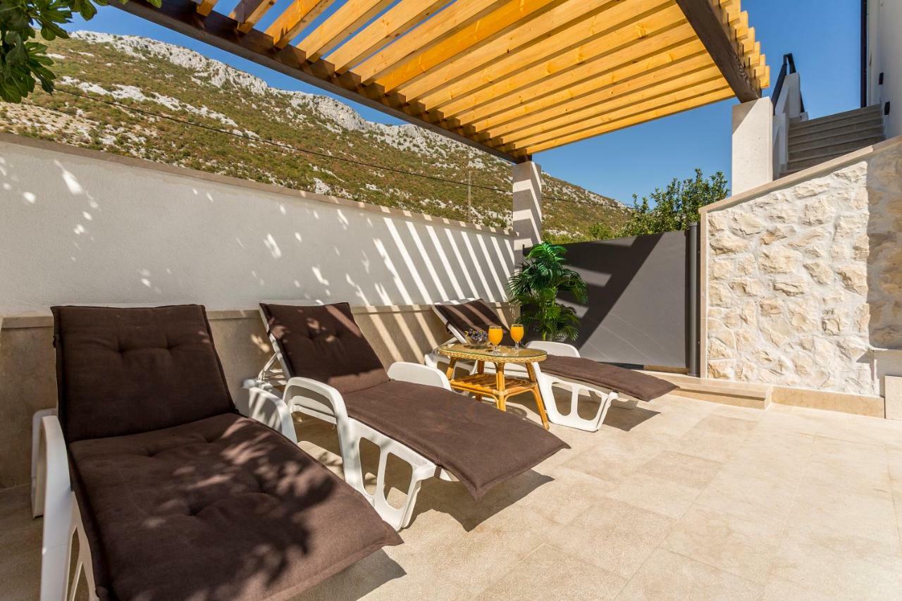 House Luce With Pool Daire Čisla Dış mekan fotoğraf