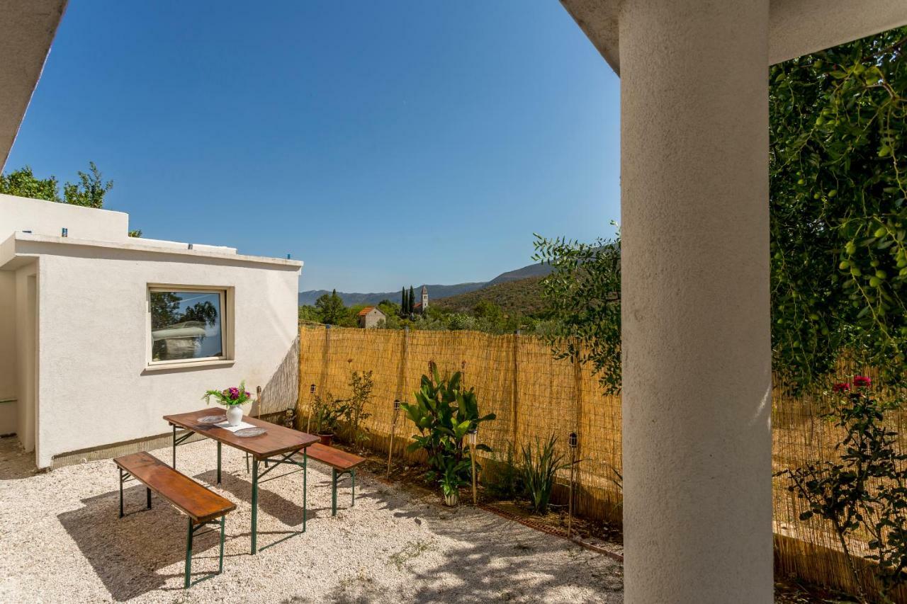 House Luce With Pool Daire Čisla Dış mekan fotoğraf